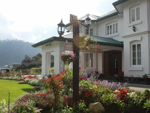 Serene King S Villa, Забронировать Вилла Отели Округа Галле с парковкой, Парковка