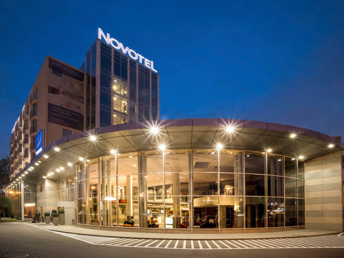 Novotel Warszawa Airport, Забронировать Отель Отели Влохи с бассейном, Бассейн