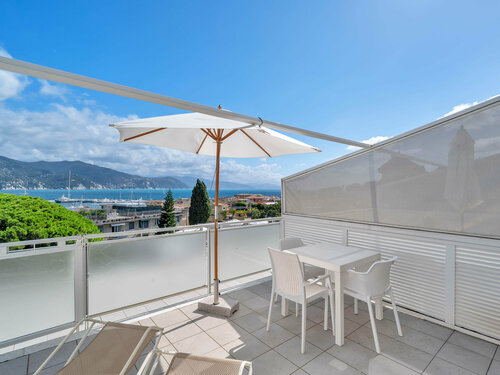 B&B Hotels Park Hotel Suisse Santa Margherita Ligure, Забронировать Отель «постель и завтрак» Отели в центре Санта-Маргерита-Лигуре с завтраком, отели в центре Санта-Маргерита-Лигуре с завтраком