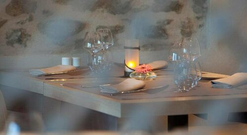 Logis Le Relais Saint Jacques, Забронировать Отель Сен-Леонар-де-Нобла Haute-Vienne, рядом с Монастырская церковь Сен-Леонар-де-Нобла