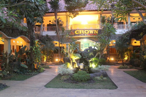 Crown Hotel, Rezerwuj Hotel Mataram Lombok, w pobliżu Cakranegara Market