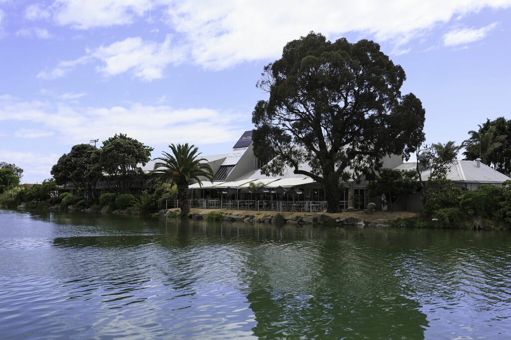 Trailways Motor Inn Nelson