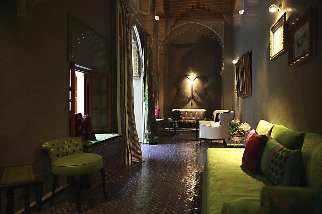 الكازار