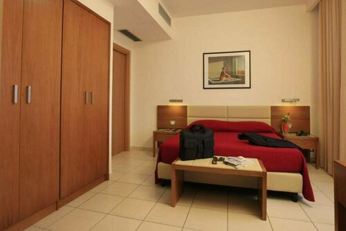 La Costiera Hotel