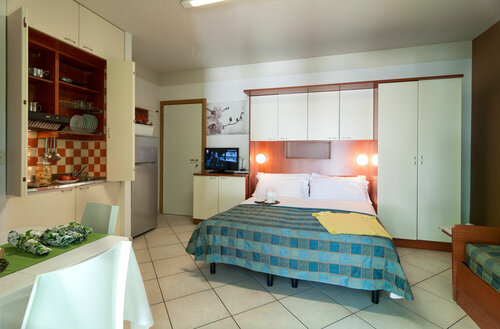 Riviera Residence, Забронировать Отель Отели Римини с парковкой, рядом с Арка императора Августа, Парковка