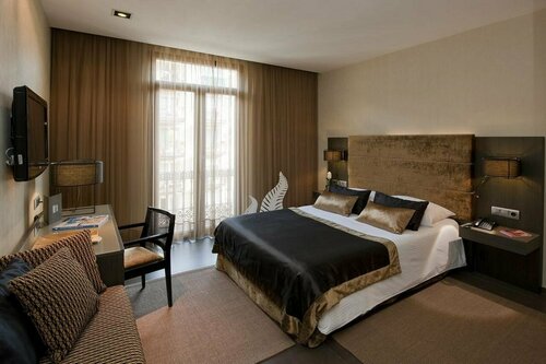 Hotel Constanza, Забронировать Отель Отели Барселоны с парковкой, Парковка