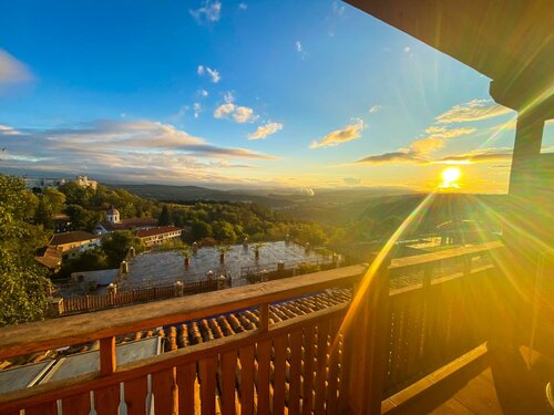 Sevastokrator Hotel, Rezervați Hotel Hoteluri în Gabrovo cu parcare, Parcare