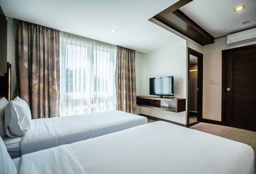 Отель Ratana Hotel Chalong, Забронировать Апарт-отель Раваи , рядом с Залив Чалонг