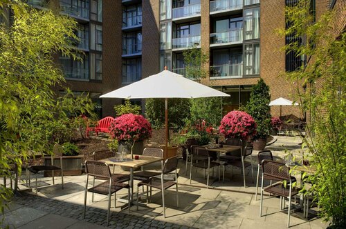 Adina Apartment Hotel Copenhagen, Забронировать Апартаменты/квартира Отели Копенгагена с завтраком, рядом с Памятник Гансу Христиану Андерсену, Завтраки