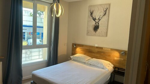 HOTEL IN PARIS, Забронировать Отель Отели в центре Обервилье с завтраком, отели в центре Обервилье с завтраком