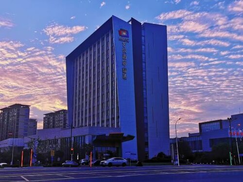 Artels Collection Lingang Shanghai, Book Hotel Pudong hoteller med pool, Swimmingpool