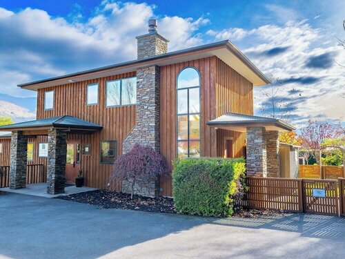 Wanaka Springs Lodge, Забронировать Дом для отпуска Ванака Требл-Коун