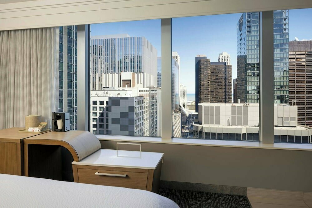 Cortyard Chicago Downtown