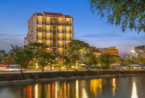 Royal Riverside Hoi An Hotel & Spa, Забронировать Отель Cam Pho Хойан