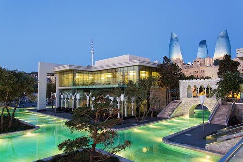 Fairmont Baku - Flame Towers, Rezervați Hotel Hoteluri în Baku cu piscină, Piscină
