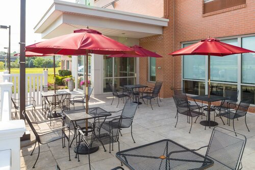 TownePlace Suites Providence North Kingstown, Забронировать Отель Норт-Кингстаун штат Род-Айленд