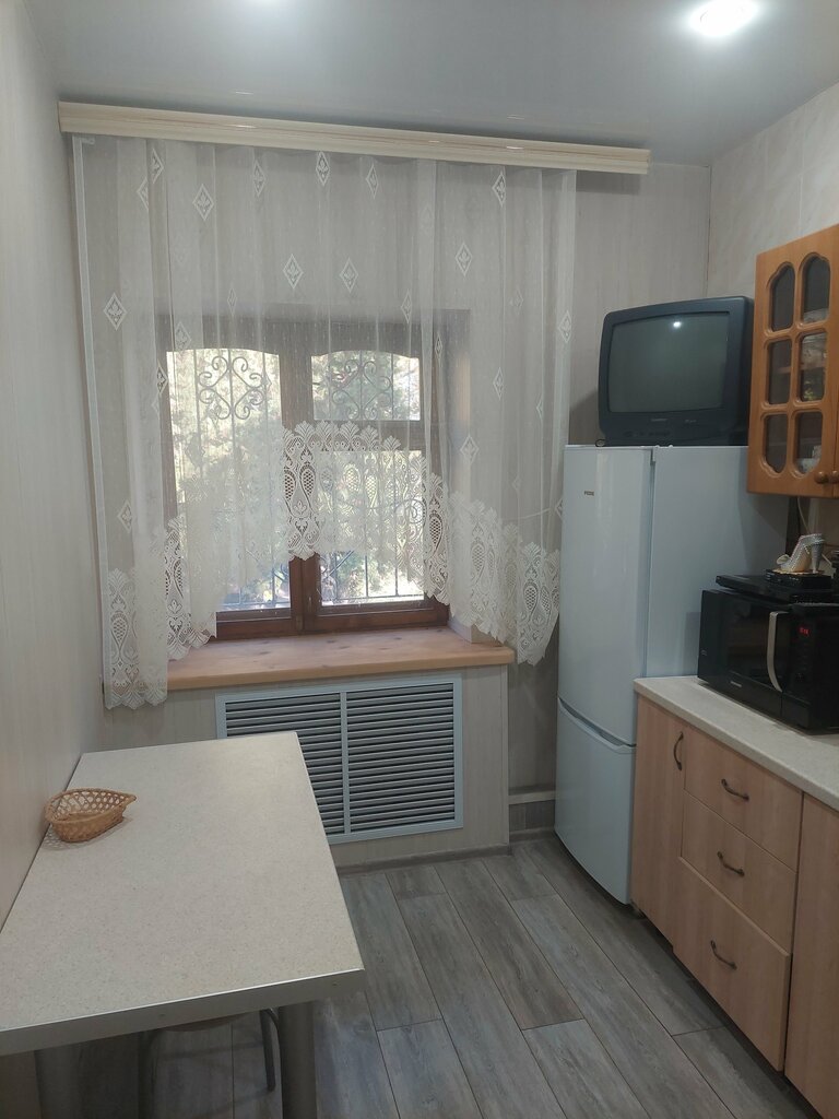 Kruglogodichnyy Teplyy basseyn