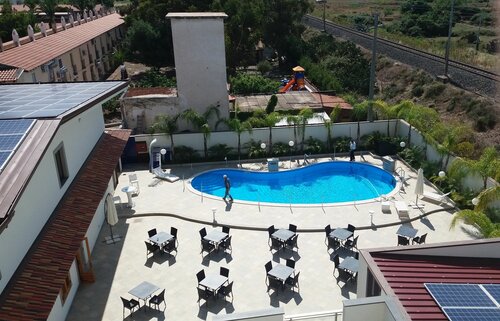 Hotel Riviera Azzurra, Забронировать Отель Оливери Сицилия