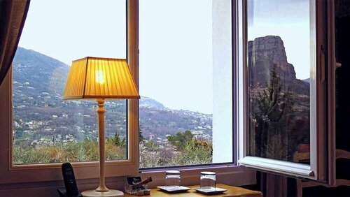 Hôtel Mon Soleil & Restaurant Longo Mai, Забронировать Отель Грас Route Napoléon