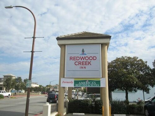 Redwood Creek Inn, Забронировать Мини-отель Отели в центре Редвуд-Сити с завтраком, отели в центре Редвуд-Сити с завтраком