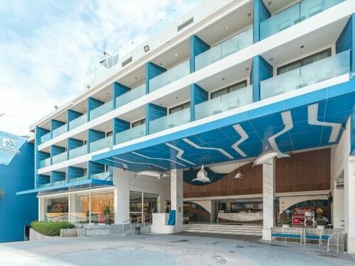 Отель Clover Patong Phuket, Забронировать Отель Патонг-Бич Пхукет, рядом с Улица Бангла-роуд