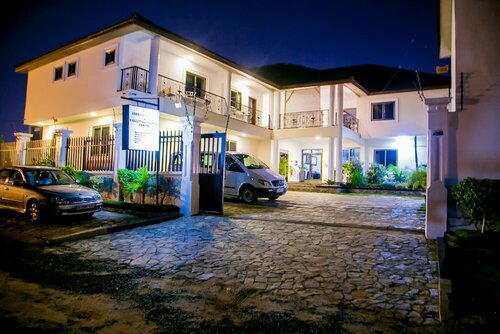 Eden Vale Hotel
