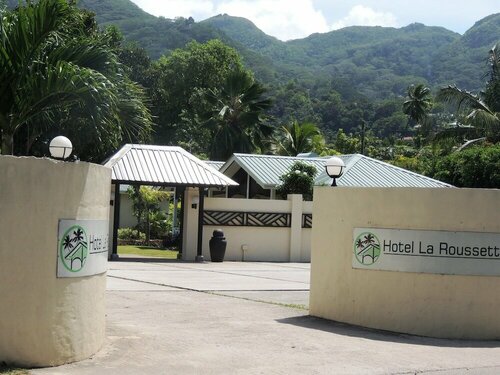 Hotel La Roussette, Prenota Hotel Hotel 3 stelle a Mahe, 3*