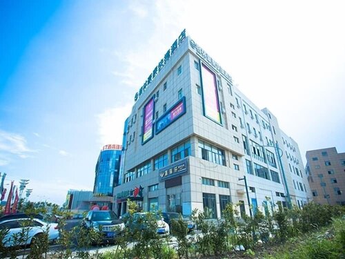 Greentree Inn International Film City Jinshan Rd, Забронировать Отель Сучжоу Цзянсу