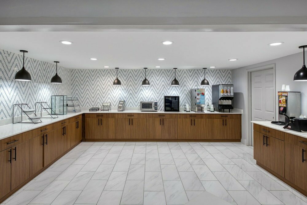 Baymont by Wyndham Greensboro/Coliseum