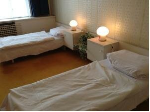 Cd Hotel, Забронировать Отель Пльзень 