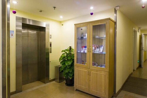 Home Inn Hangzhou Huanglong Yigao Plaza, Забронировать Отель Отели Ханчжоу с парковкой, Парковка