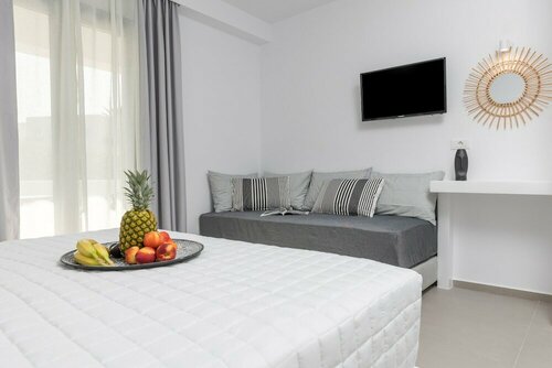 Alenor City Hotel, Забронировать Отель Отели Наксоса с бассейном, Бассейн