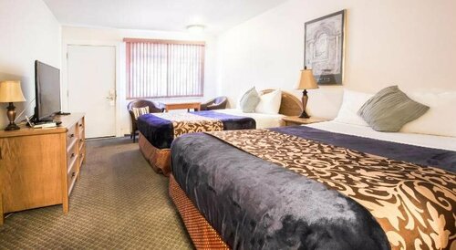 Grandview Motel, Book Motel Hoteller i Britisk Columbia med pool, Swimmingpool