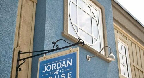 Jordan House Hotel, Prenota Hotel Hotel a Ontario con parcheggio, Parcheggio