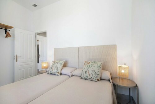 CASA DE LA VEGA SUITES, Забронировать Апарт-отель Отели Коста-де-ла-Лус 4 звезды, 4*