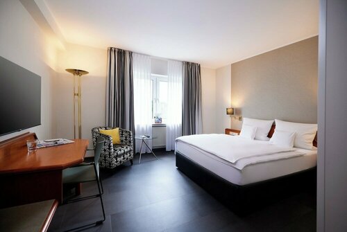 Kochs Stadthotel, Забронировать Отель Ольпе 