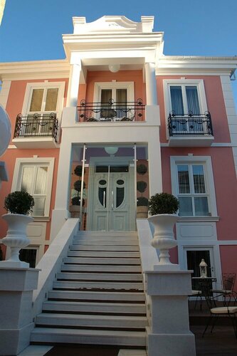 Andromeda Boutique Hotel, Забронировать Бутик-отель Кастория периферийная единица Кастория, рядом с Этнографический музей Кастории