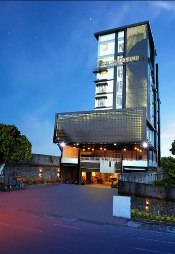 Top Malioboro Hotel, Забронировать Отель Тегалрехо Нгабеин