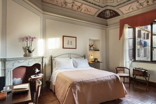 Boutique Historic Hotel LAntico Pozzo in San Gimignano, Забронировать Отель Отели и гостиницы Сан-Джиминьяно, Отель