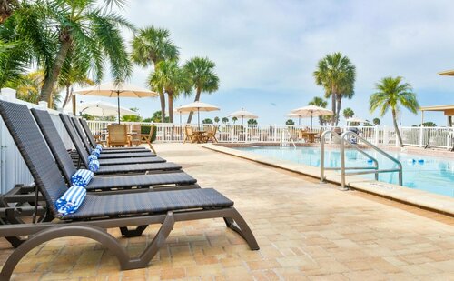 Ocean Club Treasure Island Hotel, Забронировать Отель Треже-Айленд Сент-Пит-Бич