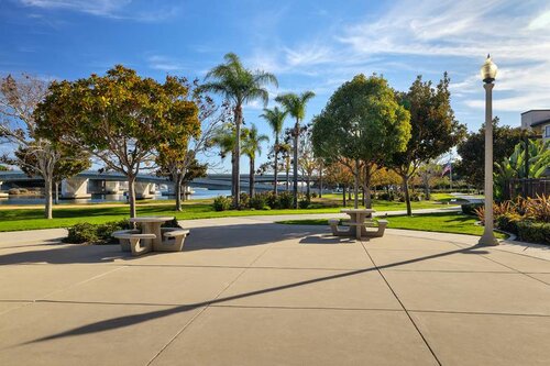 Homewood Suites by Hilton San Diego Airport-Liberty Station, Забронировать Отель Point Loma Сан-Диего