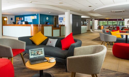 Holiday Inn Express Newport by IHG, Забронировать Отель Отели Гвент 3 звезды, 3*