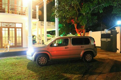 Mahakumara White House Hotel, Book Hotel Kalutara Kalutara District, near Kalutara Bodhiya