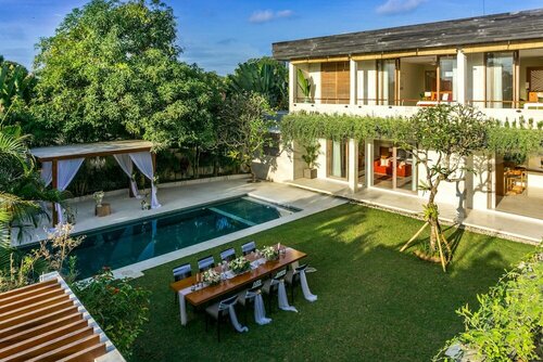 Villa Seriska Jimbaran - Spacious 5BR Private Pool Villa with Private Cook, Spa & Tour, Забронировать Вилла Отели провинции Бали 5 звезд, 5*