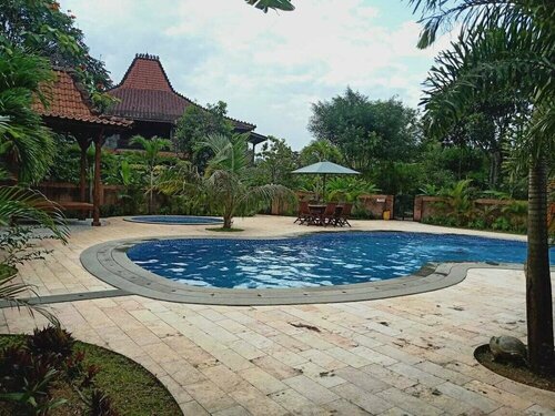 Joglo Java, Prenota Villa Gunungpati Central Java