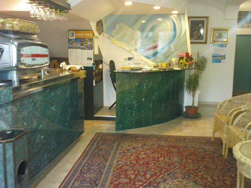 Hotel Laguna Blu, Забронировать Отель Торре Педрера Римини