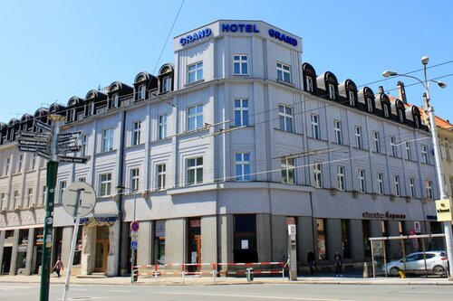 Hotel Grand, Prenota Hotel Hradec Králové 
