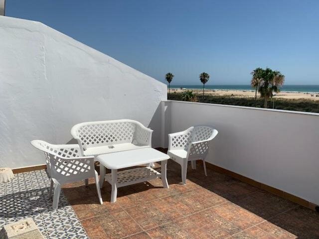 Hotel Playa Conil - Beachfront Studios & Suites