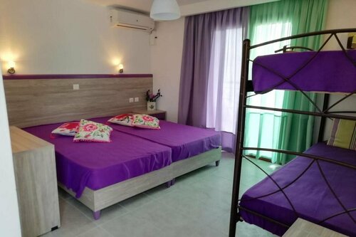 Elsa Hotel, Забронировать Отель Недорогие отели острова Скиатос, рядом с Пляж Бурдзи, недорогие
