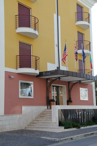 Hotel Fly, Забронировать Отель Отели Казория 3 звезды, 3*